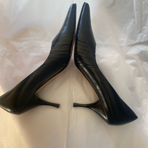 Anne Klein Shoes - Picture 7 of 7